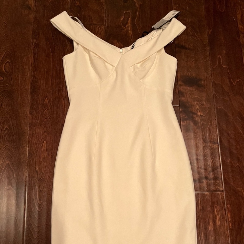 Brand new, Elegant Black Halo dress